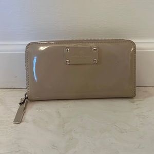 Kate Spade Accordion Zip Wallet color Taupe